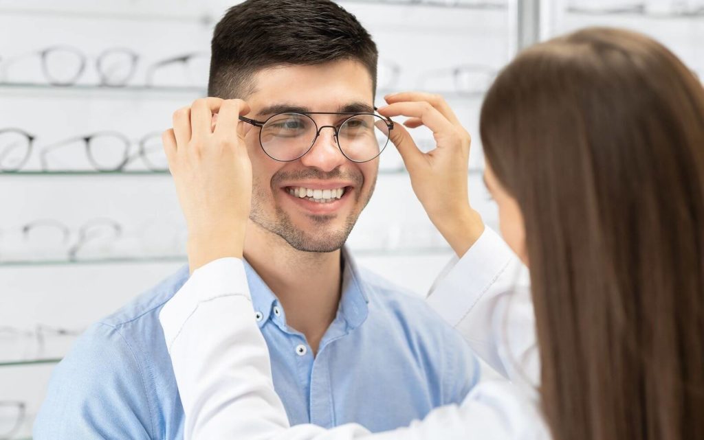 Do Eyeglasses Weaken My Eyes? - Optometrists.org